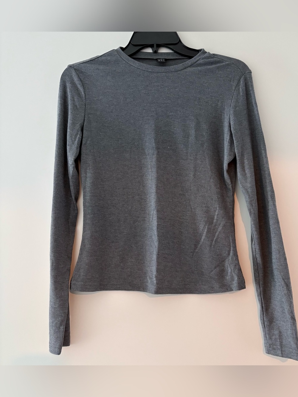 SHEIN women’s cropped Minimalist Ribbed Long-Sleeve Top - Gray